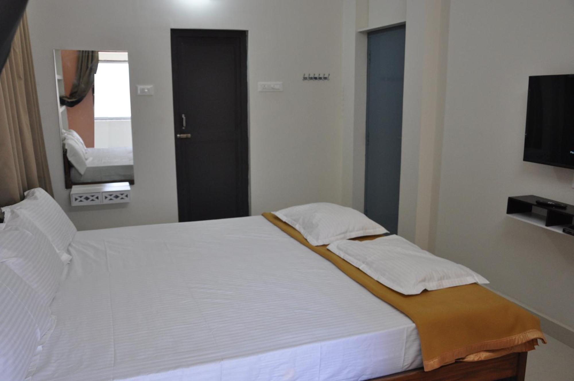 Alaya Rooms Tiruchirappalli Exterior foto